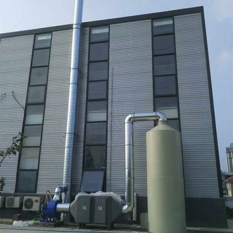    酸氣廢氣處理采用水噴淋塔+UV光解廢氣凈化組合來對廢氣進行凈化，適合于連續(xù)和間歇排放廢氣的治理；