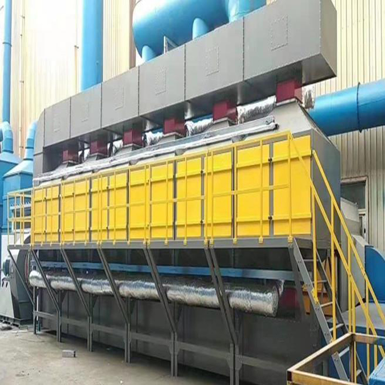 采用通過“沸石轉(zhuǎn)輪/活性炭吸附濃縮+RTO處理工藝”先濃縮再高溫分解和破壞廢氣中的有害成分，以達(dá)到《大氣污染物綜合排放標(biāo)準(zhǔn)》（GB16297-1996）排放要求。