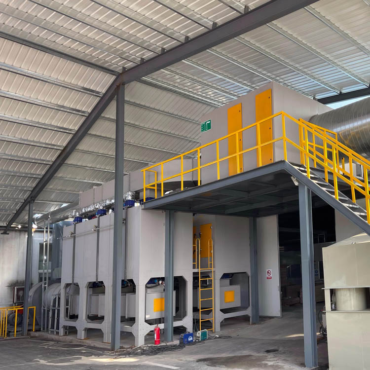 半導(dǎo)體有機(jī)類廢氣VOCs 收集廢氣→沸石轉(zhuǎn)輪吸附裝置→TO直燃式焚燒爐 半導(dǎo)體有機(jī)類廢氣VOCs 收集廢氣→沸石轉(zhuǎn)輪吸附裝置→TO直燃式焚燒爐