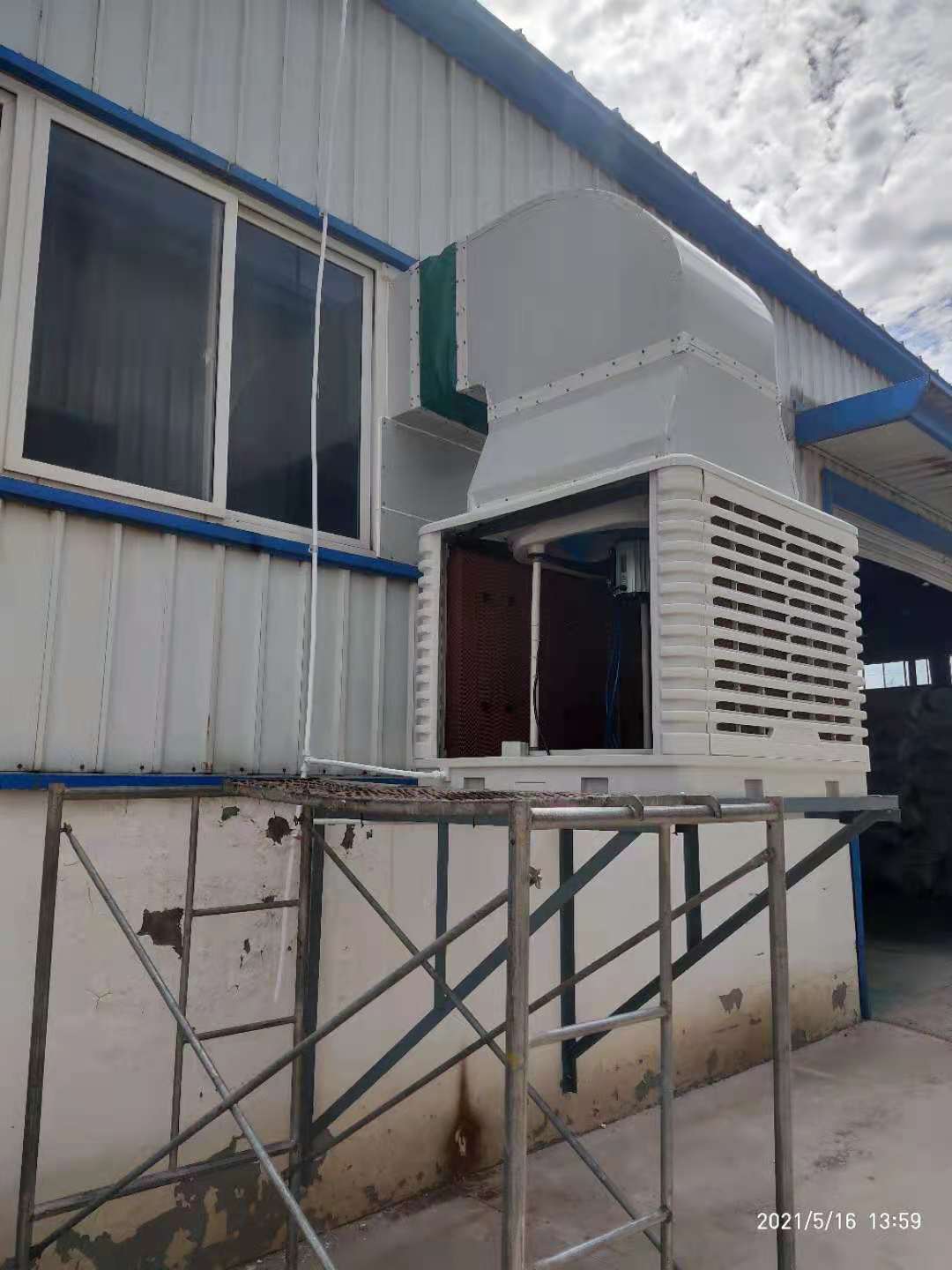 門窗廠降溫怎么做？工廠送風(fēng)降溫案例