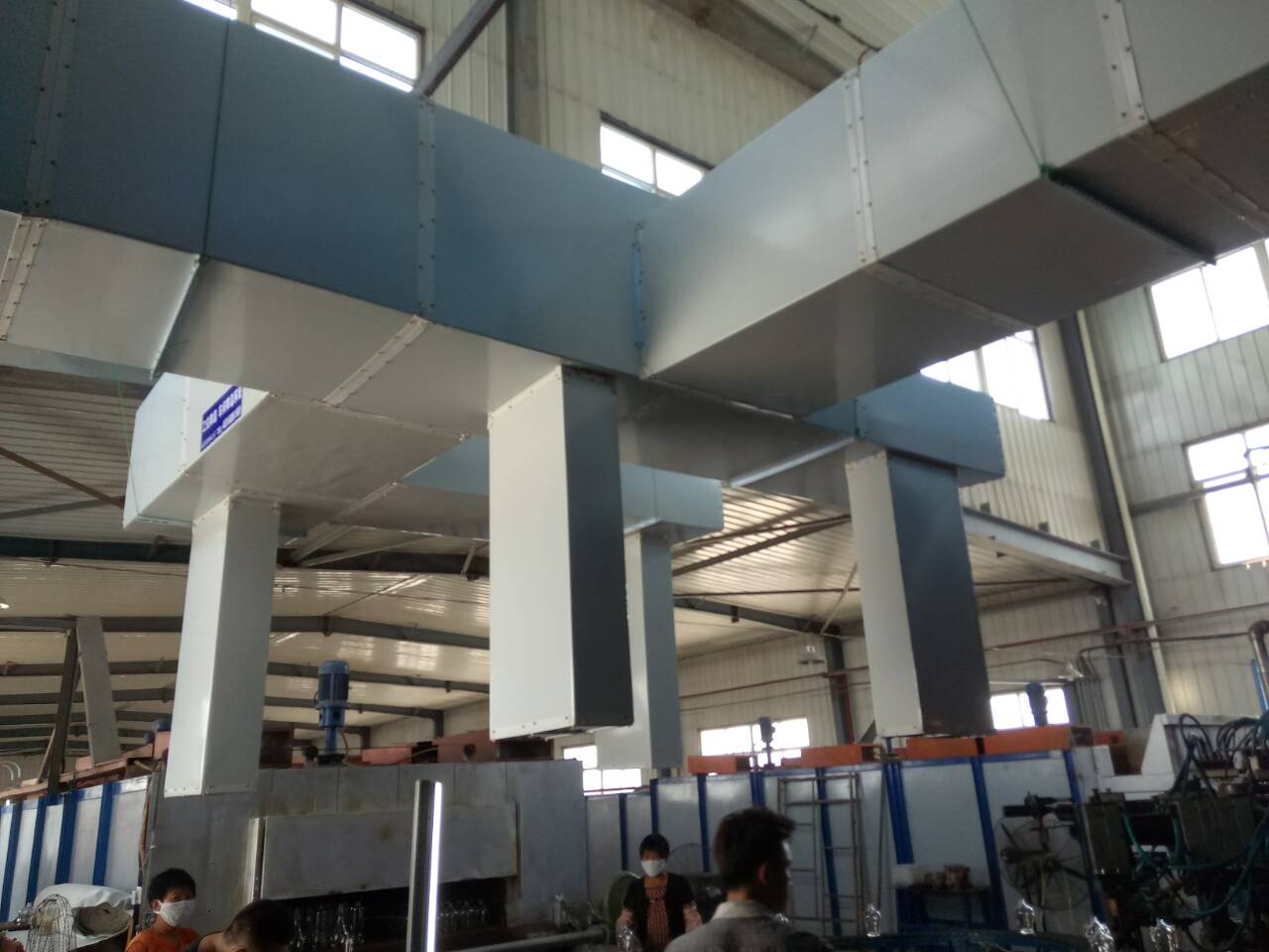 橡膠傳送帶廠高溫怎么通風(fēng)降溫？